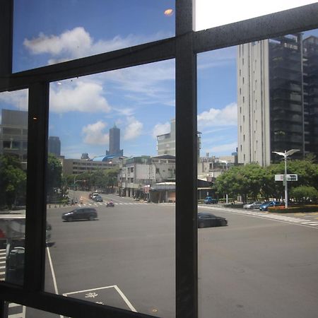 Hotel Papa Whale-Kaohsiung Formosa Boulevard Dış mekan fotoğraf